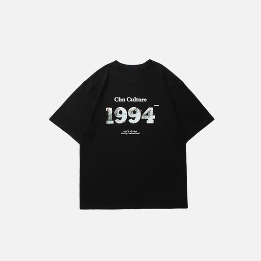 Front view of the black Y2k Loose Retro 1994 T-shirt in a gray background