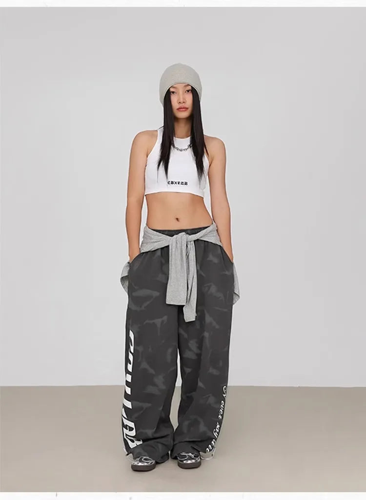 Desenli Yazı Baskılı Geniş Paça Jogger