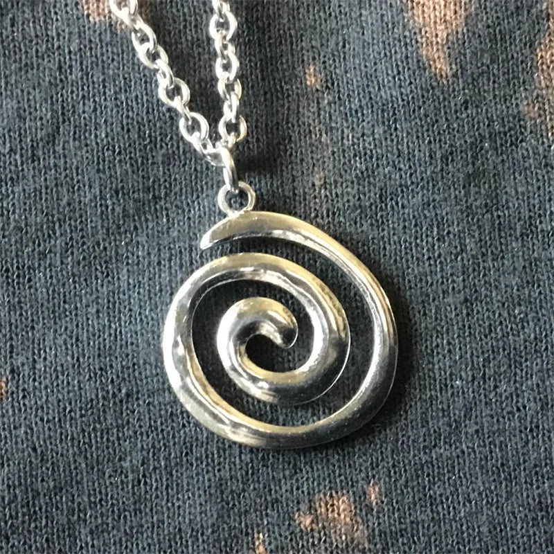 Retro Spiral Vorteks Sevgili Kolyesi
