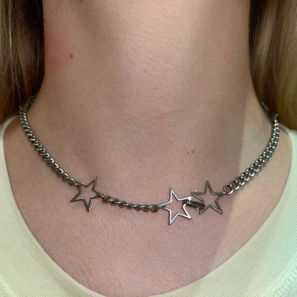Gotik Gök Cisimli Yıldız Oyma Choker Kolye