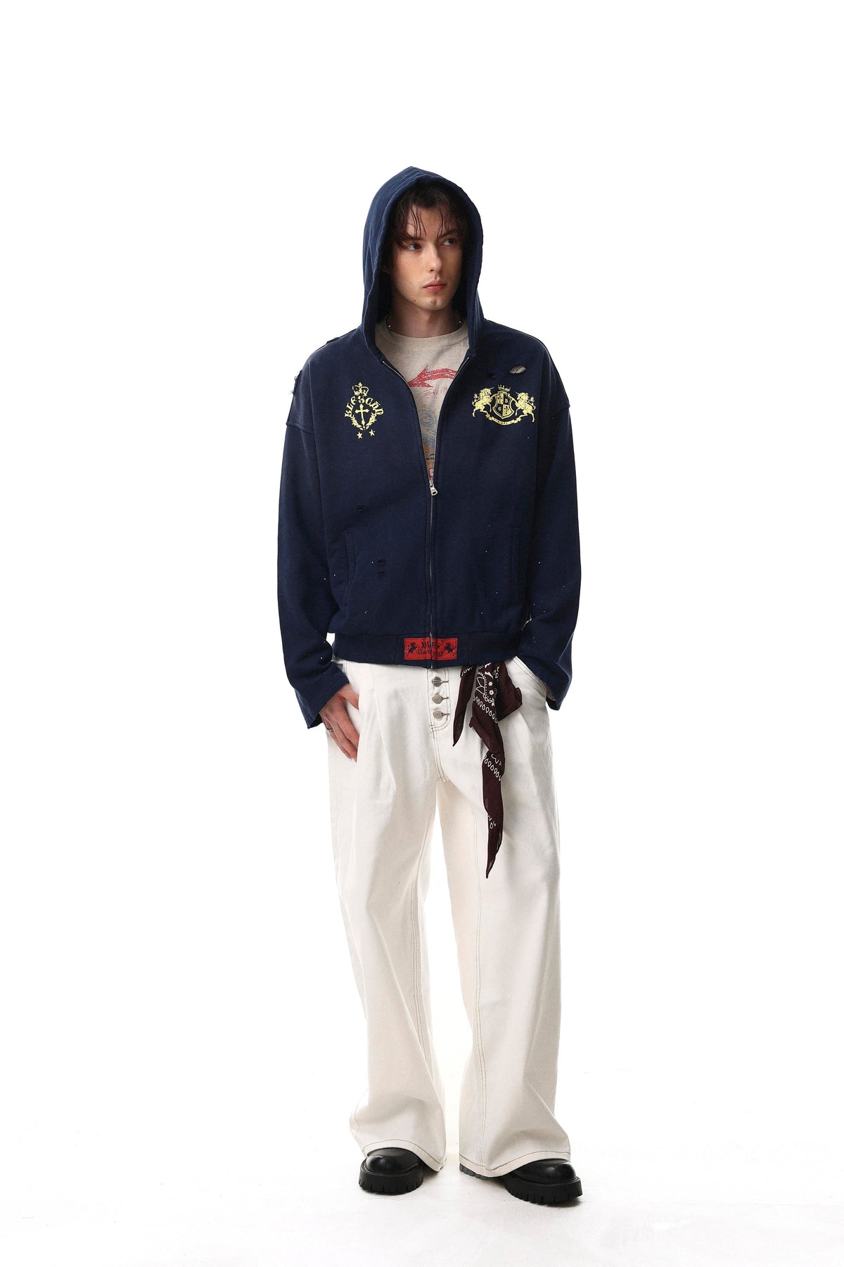 Taç Amblemli Yıpratılmış Kapüşonlu Sweatshirt Naxro