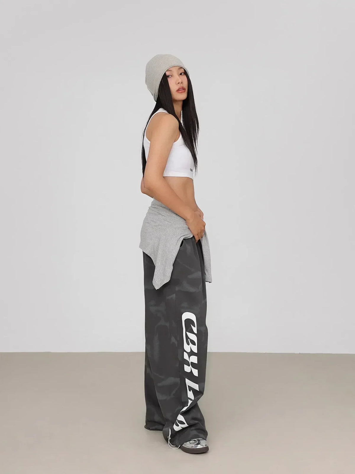Desenli Yazı Baskılı Geniş Paça Jogger