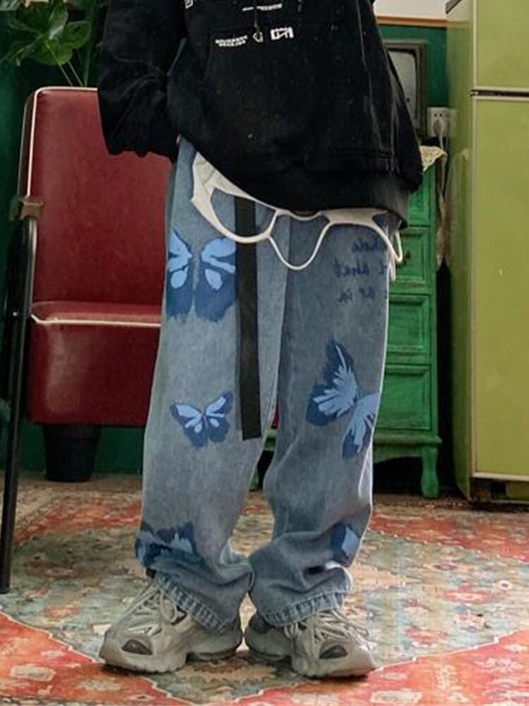 Kelebek ve Yazı Baskılı Kot Pantolon