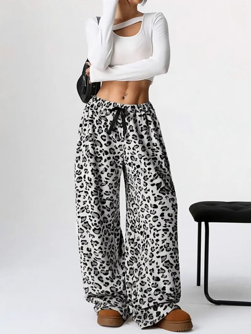 Leopar Desenli Geniş Paça Jogger
