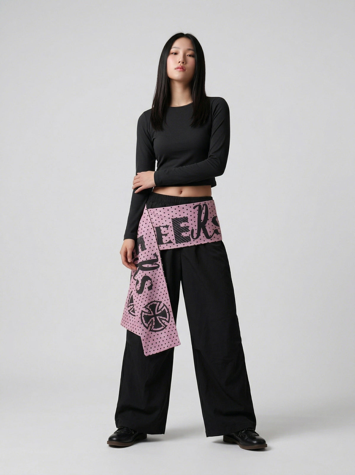 Kuşak Detaylı Geniş Paça Pantolon