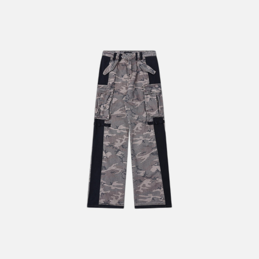 Bol Kesim Kamuflaj Desenli Pantolon, önden görünüm — Navra Wear